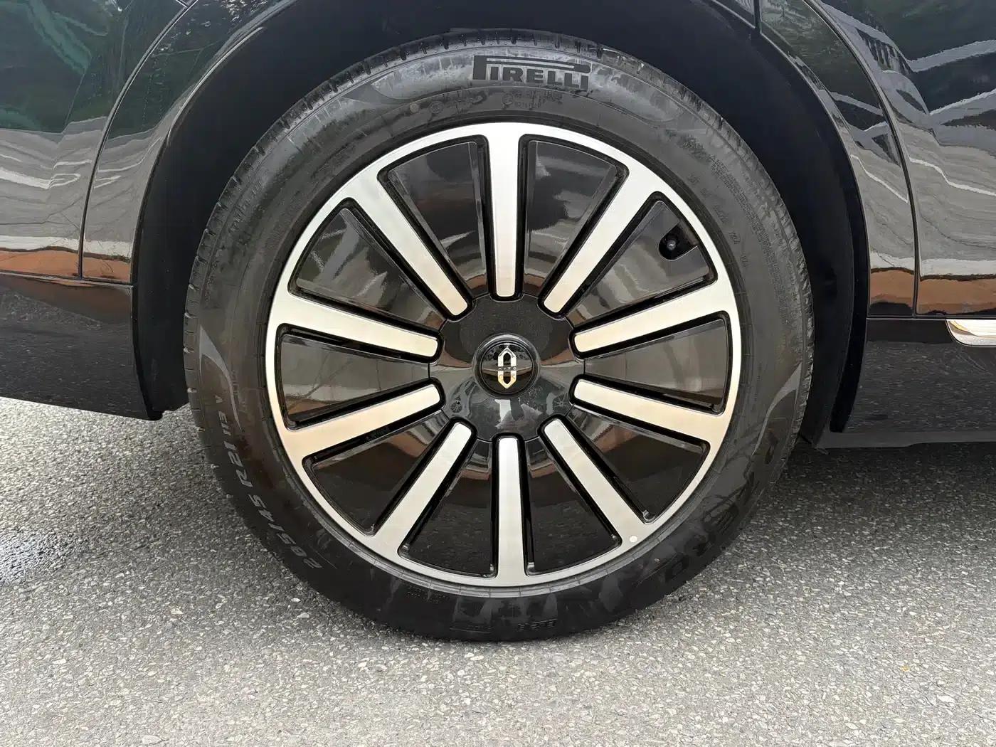 Wenjie M9 2024 Range Extended Max Edition 52kWh 6-Seater — миниатюра 5
