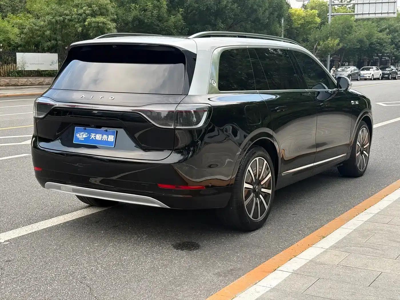 Wenjie M9 2024 Range Extended Max Edition 52kWh 6-Seater — миниатюра 8