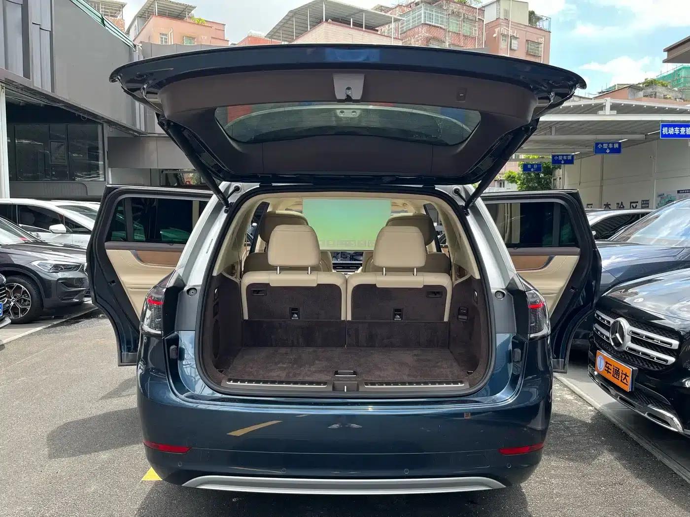 Wenjie M9 2025 Ultra Extended Range Edition 52kWh 6-Seat Version (192-line LiDAR) — миниатюра 25