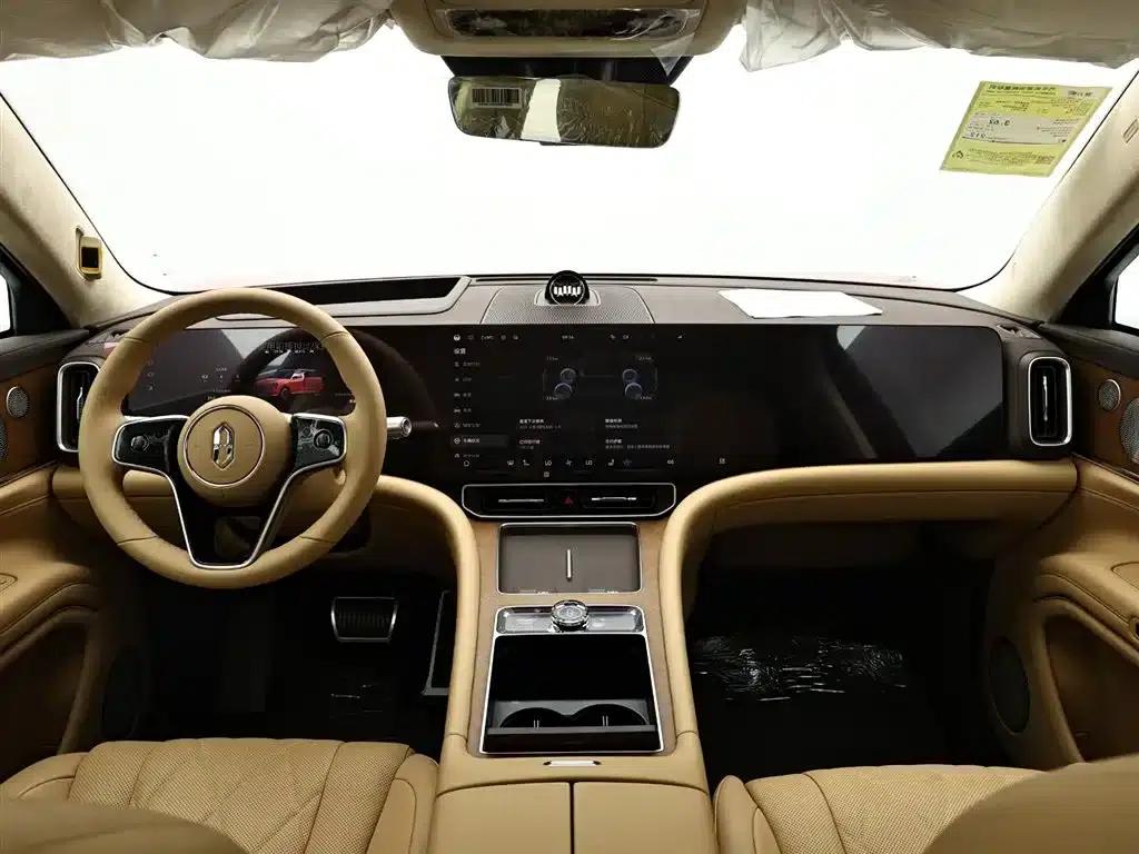 Wenjie M9 2024 Range Extended Ultra Edition 42kWh 6-Seater — миниатюра 13