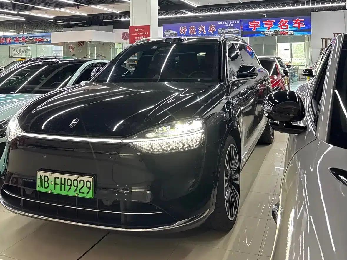 Wenjie M9 2024 Range Extended Ultra Edition 52kWh 6-Seater — миниатюра 1