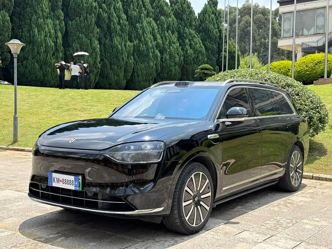 Wenjie M9 2025 Ultra Extended Range Edition (52kWh, 5-seater, 192-line LiDAR) — миниатюра 1
