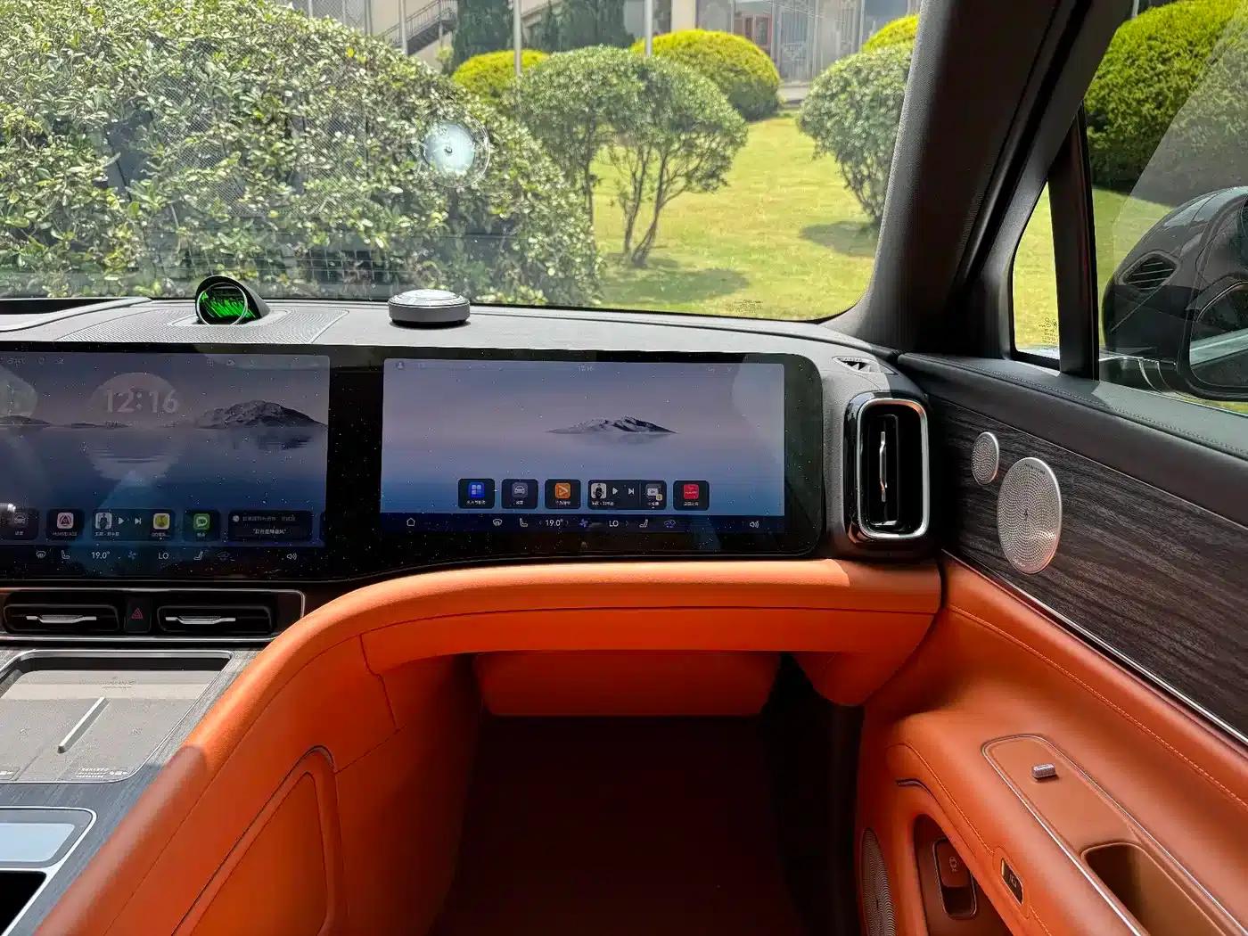 Wenjie M9 2025 Ultra Extended Range Edition (52kWh, 5-seater, 192-line LiDAR) — миниатюра 29