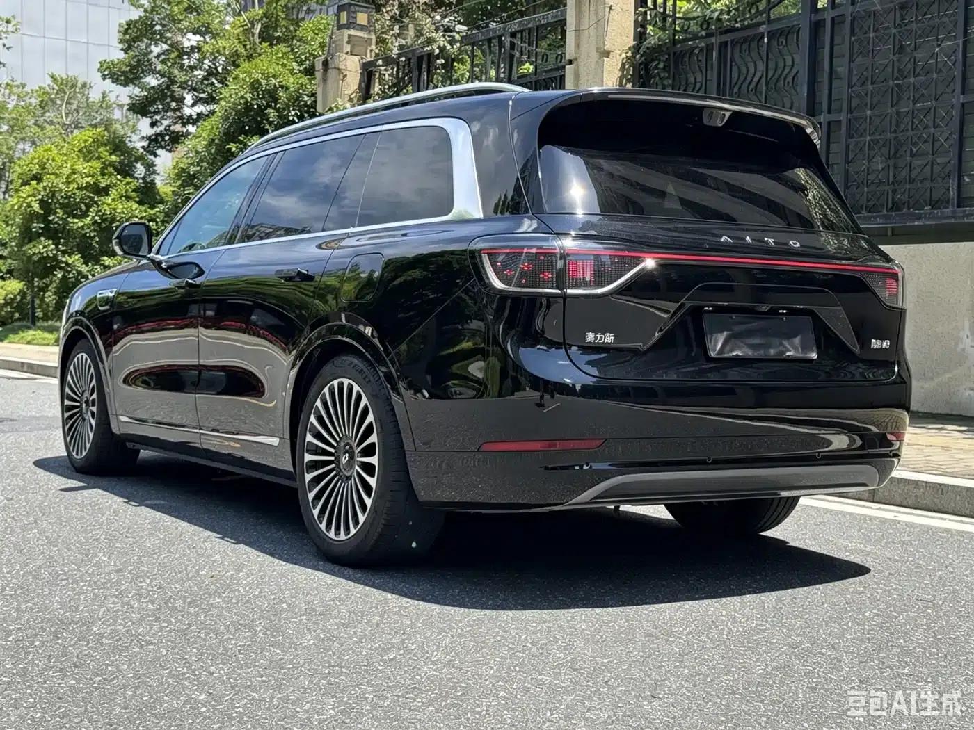 Wenjie M9 2025 Ultra Extended Range Edition (52kWh, 6-seater, 192-line LiDAR) — миниатюра 3