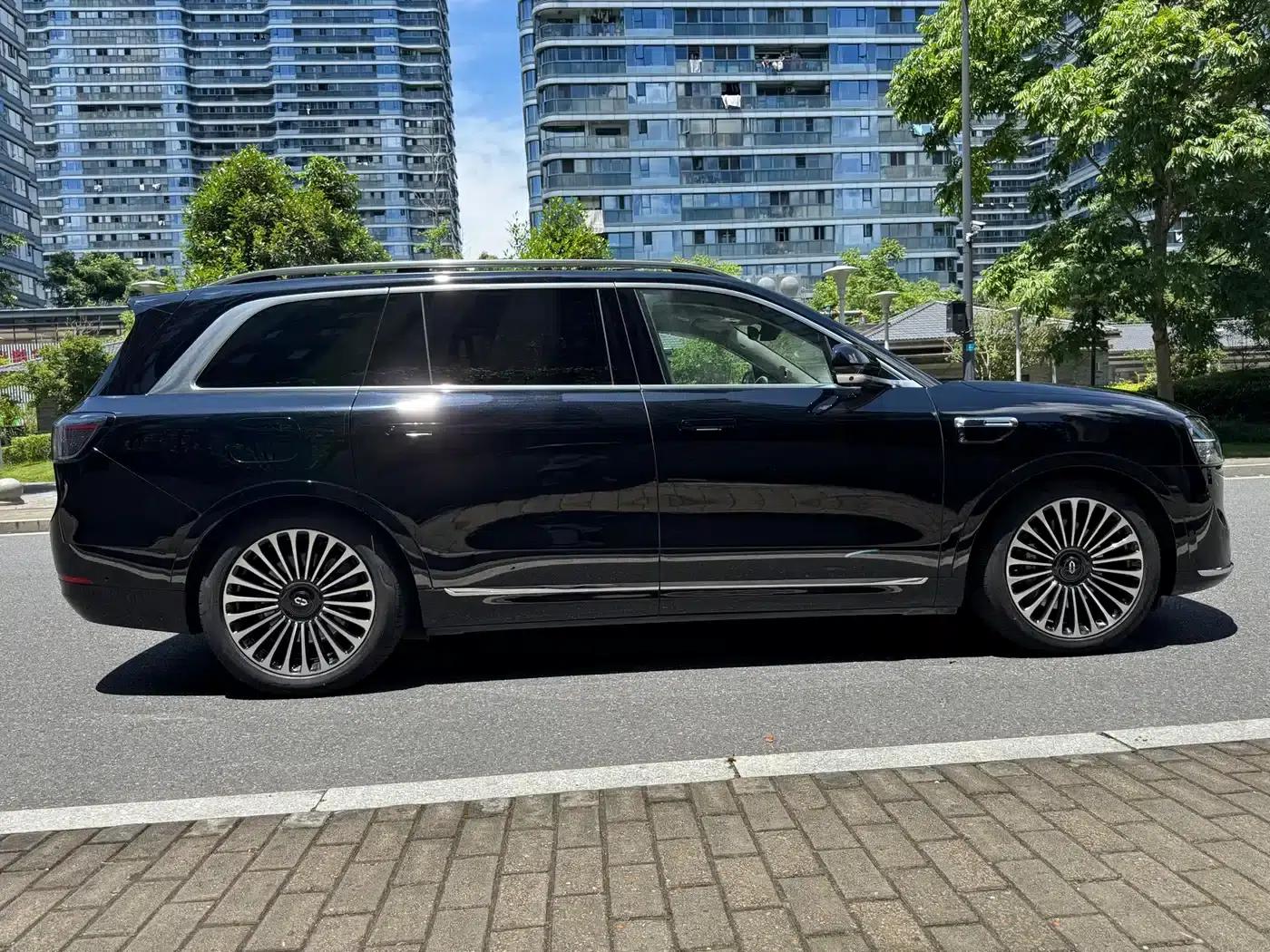 Wenjie M9 2025 Ultra Extended Range Edition (52kWh, 6-seater, 192-line LiDAR) — миниатюра 7