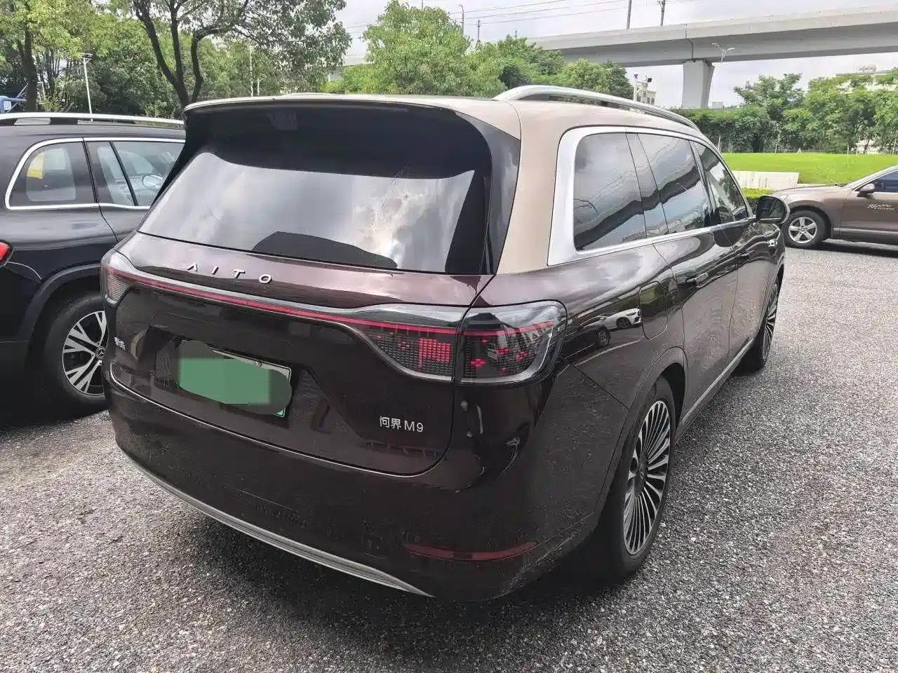 Wenjie M9 2025 Ultra Extended Range Edition 52kWh 6-Seat Version (192-line LiDAR) — миниатюра 2