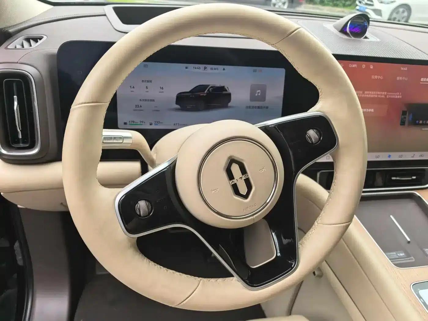 Wenjie M9 2025 Ultra Extended Range Edition 52kWh 6-Seat Version (192-line LiDAR) — миниатюра 7