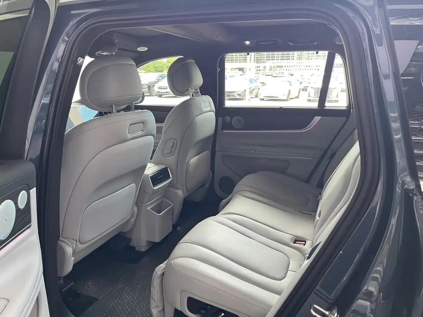 Wenjie M9 2024 Range Extended Ultra Edition 52kWh 5-Seater — миниатюра 19