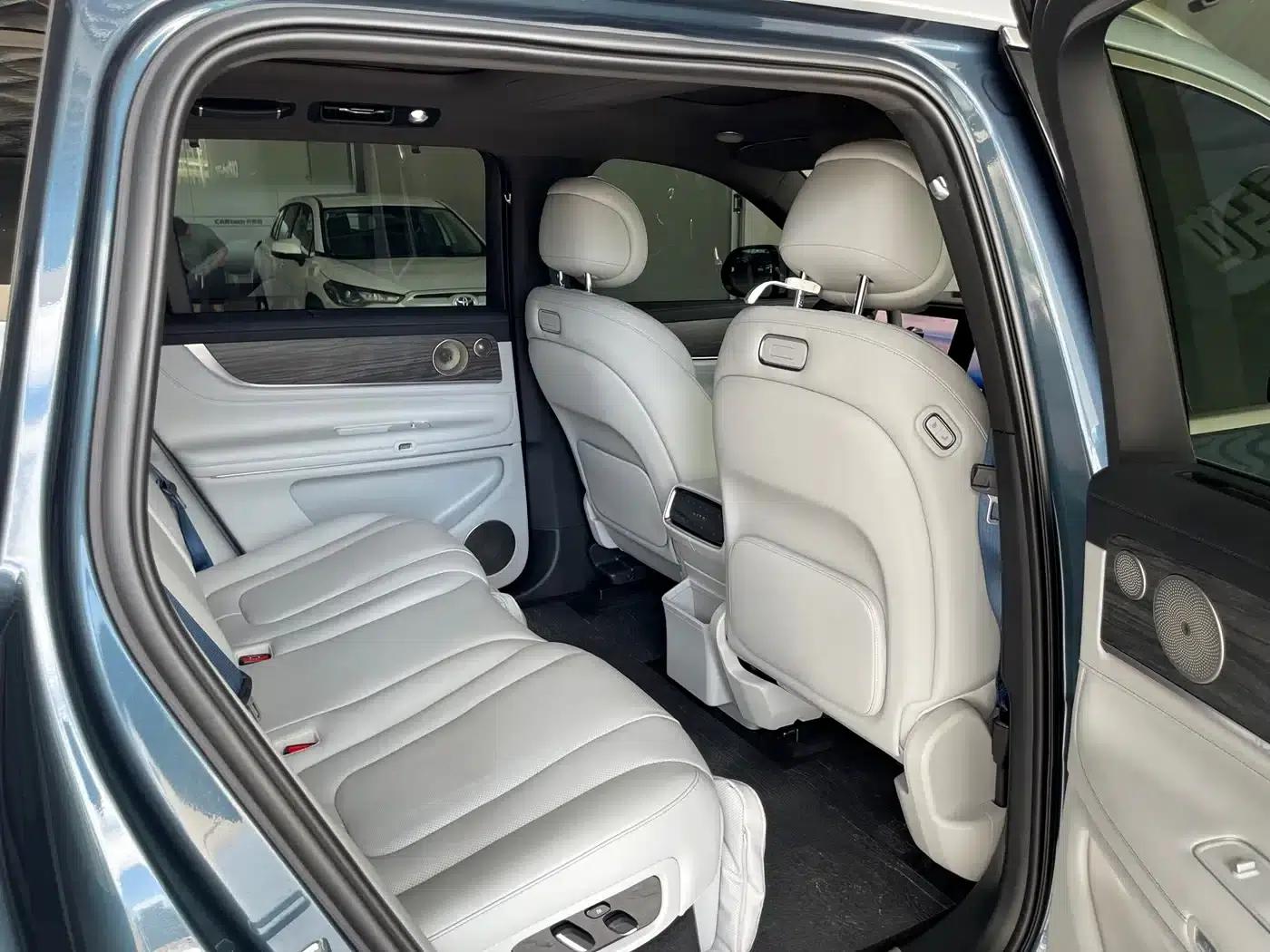 Wenjie M9 2024 Range Extended Ultra Edition 52kWh 5-Seater — миниатюра 22