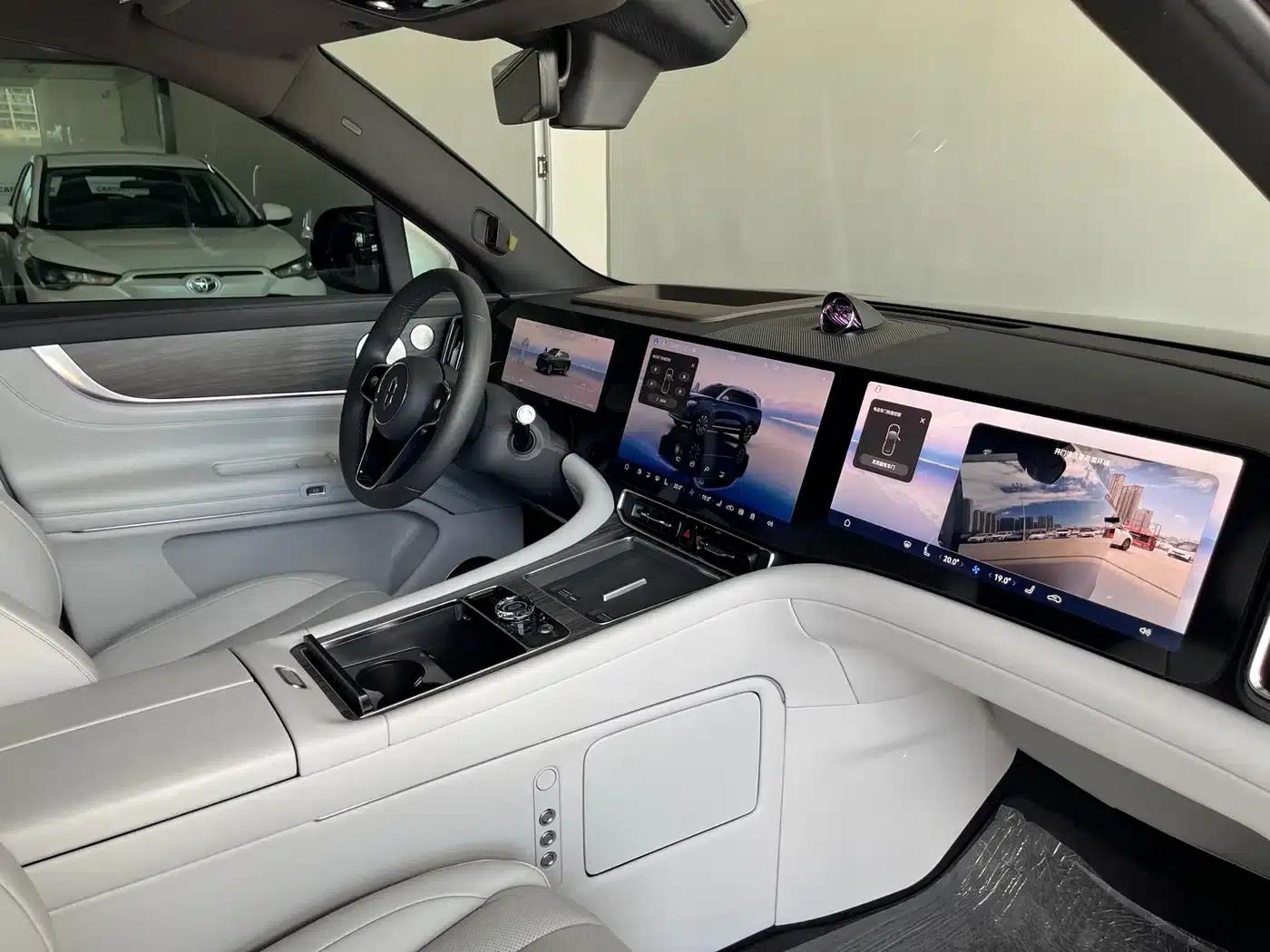 Wenjie M9 2024 Range Extended Ultra Edition 52kWh 5-Seater — миниатюра 27