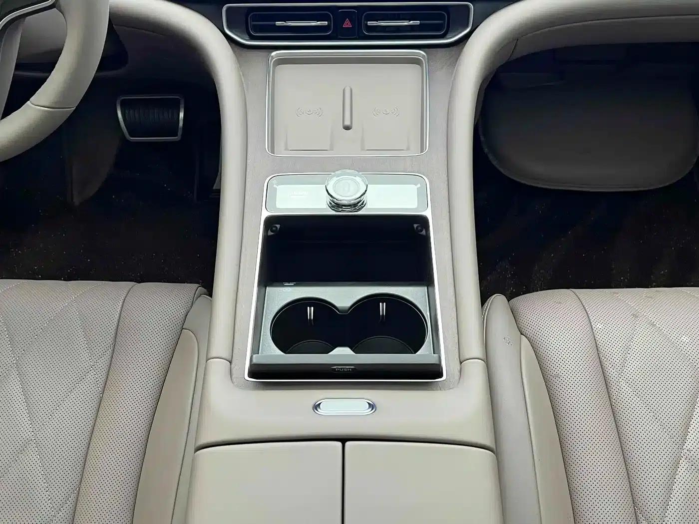 Wenjie M9 2024 Range Extended Ultra Edition 42kWh 6-Seater — миниатюра 6