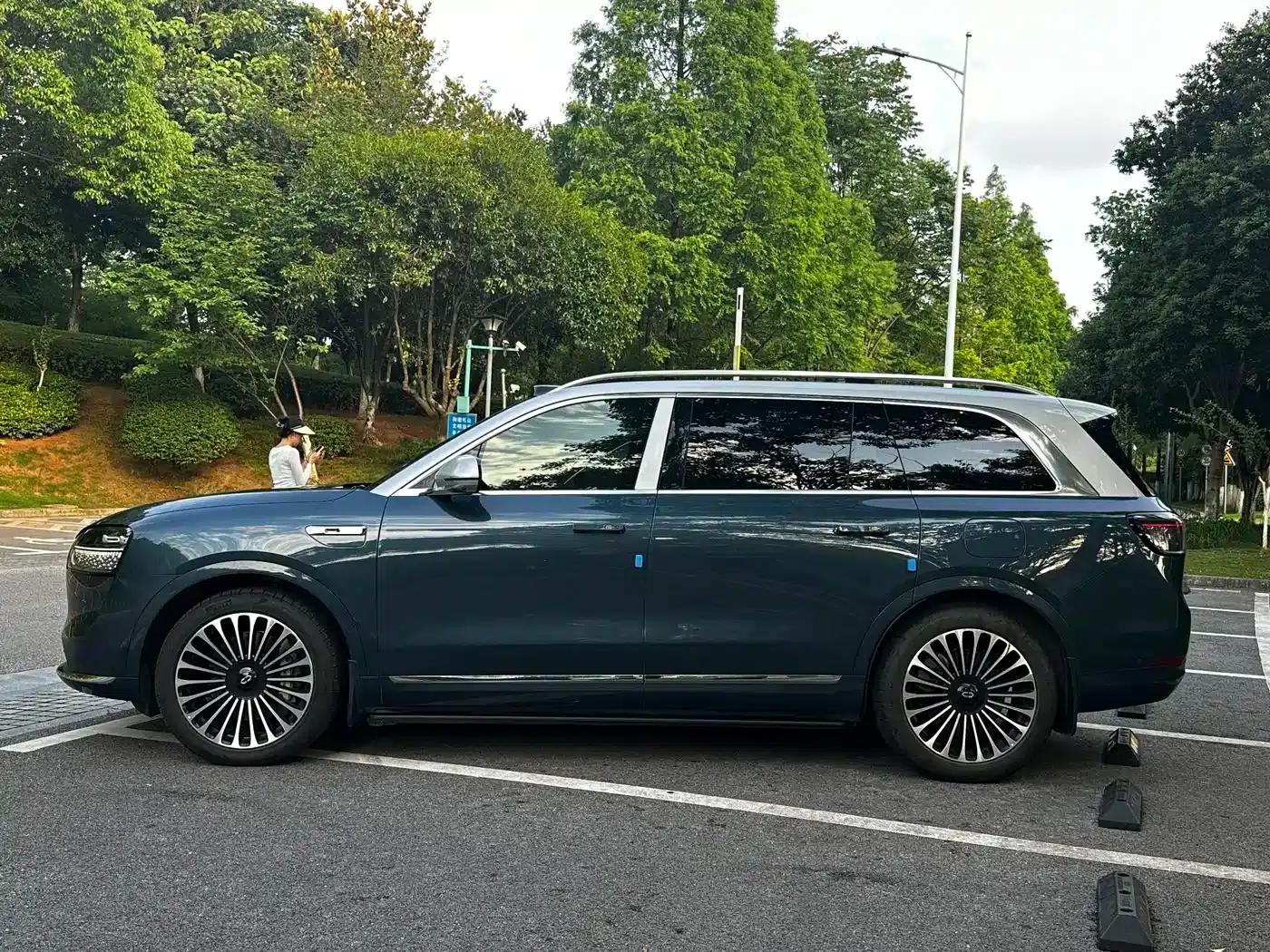 Wenjie M9 2024 Range Extended Ultra Edition 52kWh 5-Seater — миниатюра 2