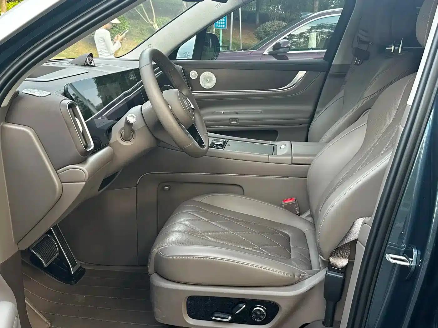 Wenjie M9 2024 Range Extended Ultra Edition 52kWh 5-Seater — миниатюра 8