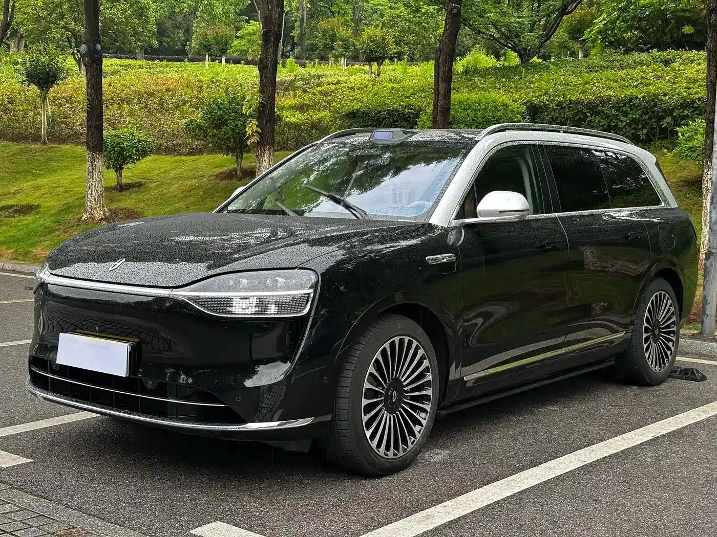 Wenjie M9 2024 Range Extended Ultra Edition 52kWh 5-Seater — миниатюра 1