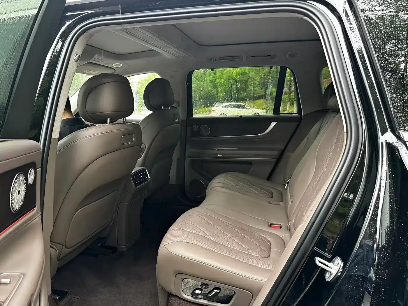 Wenjie M9 2024 Range Extended Ultra Edition 52kWh 5-Seater — миниатюра 17