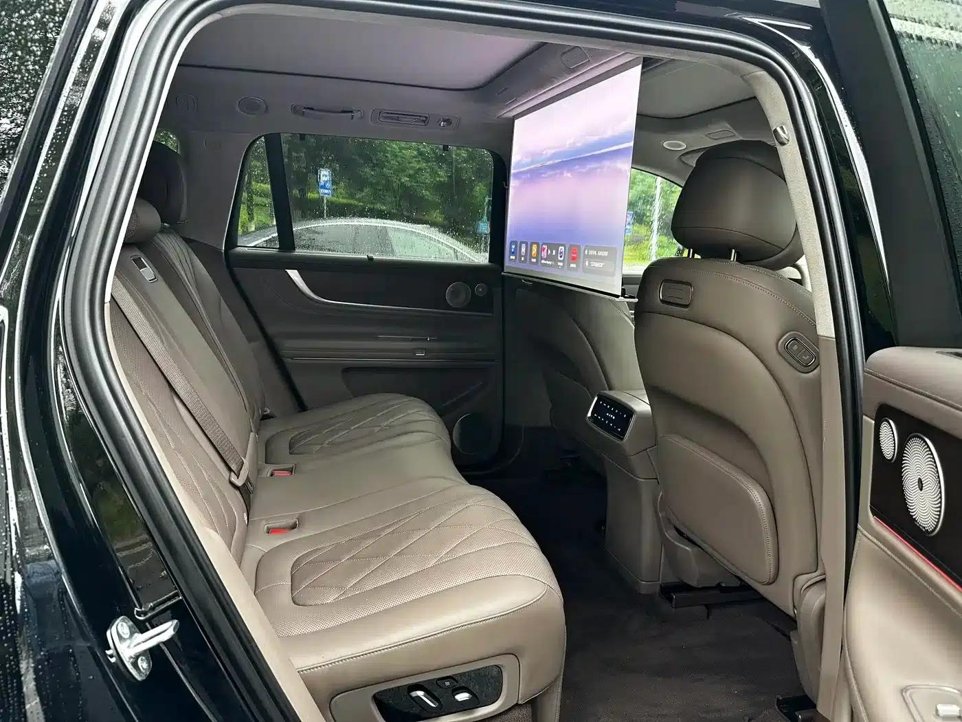 Wenjie M9 2024 Range Extended Ultra Edition 52kWh 5-Seater — миниатюра 19