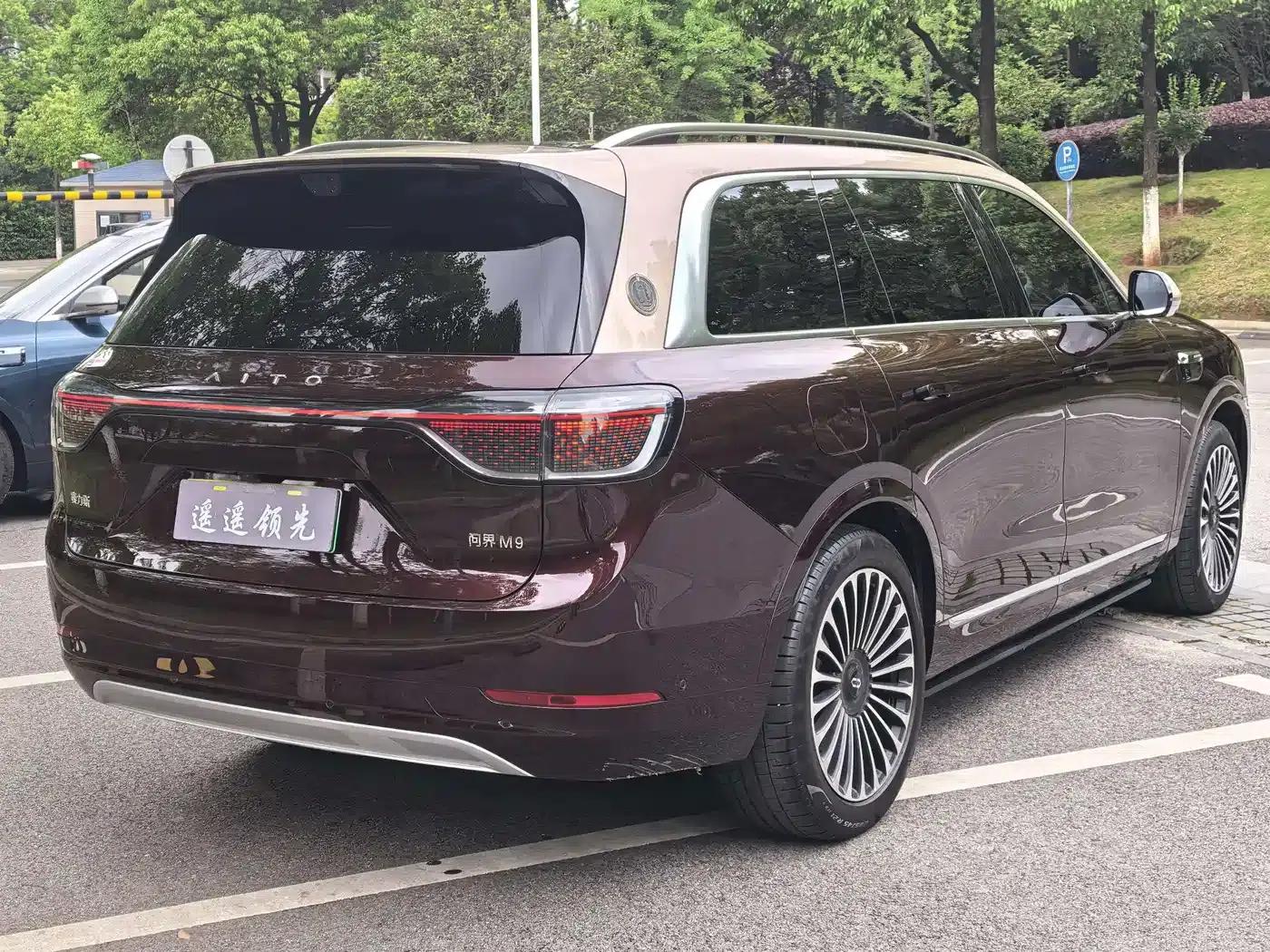 Wenjie M9 2025 Ultra Extended Range Edition (52kWh, 5-seater, 192-line LiDAR) — миниатюра 5