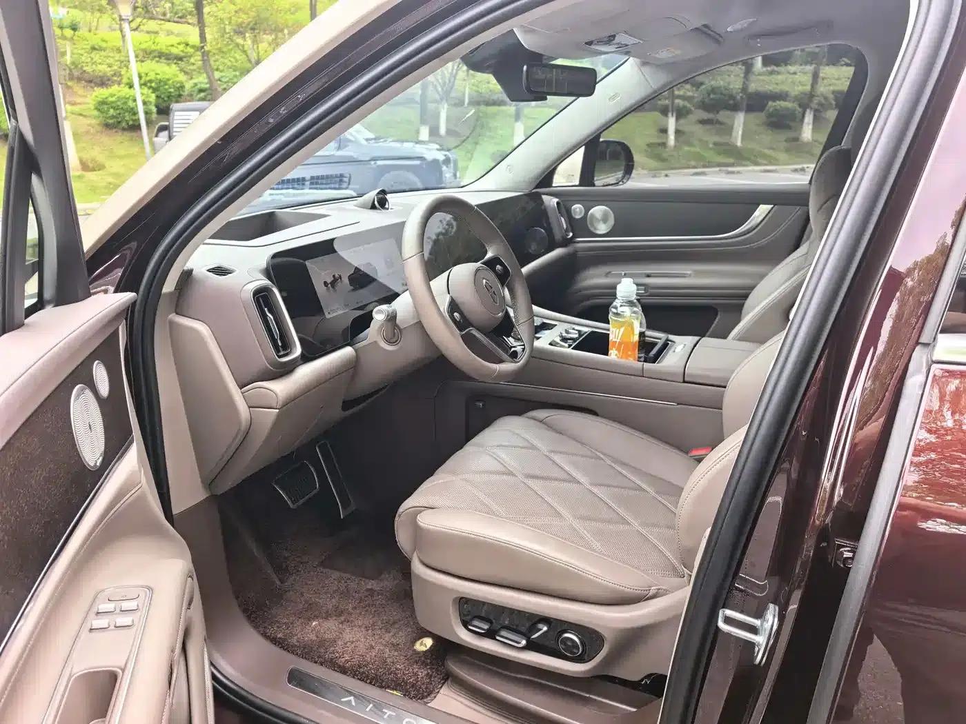 Wenjie M9 2025 Ultra Extended Range Edition (52kWh, 5-seater, 192-line LiDAR) — миниатюра 8