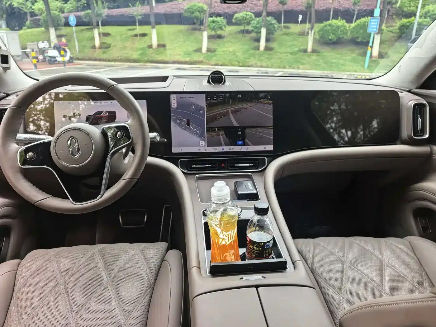 Wenjie M9 2025 Ultra Extended Range Edition (52kWh, 5-seater, 192-line LiDAR) — миниатюра 10