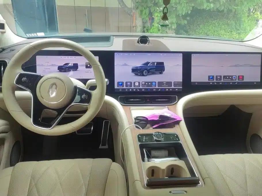 Wenjie M9 2024 Range Extended Ultra Edition 42kWh 6-Seater — миниатюра 12