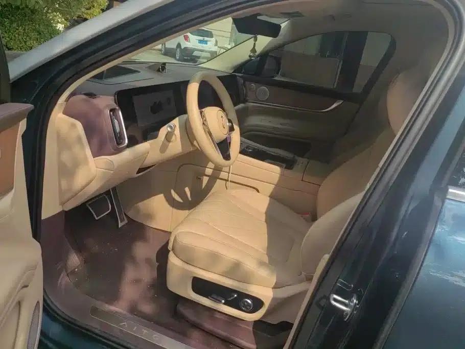 Wenjie M9 2024 Range Extended Ultra Edition 42kWh 6-Seater — миниатюра 9