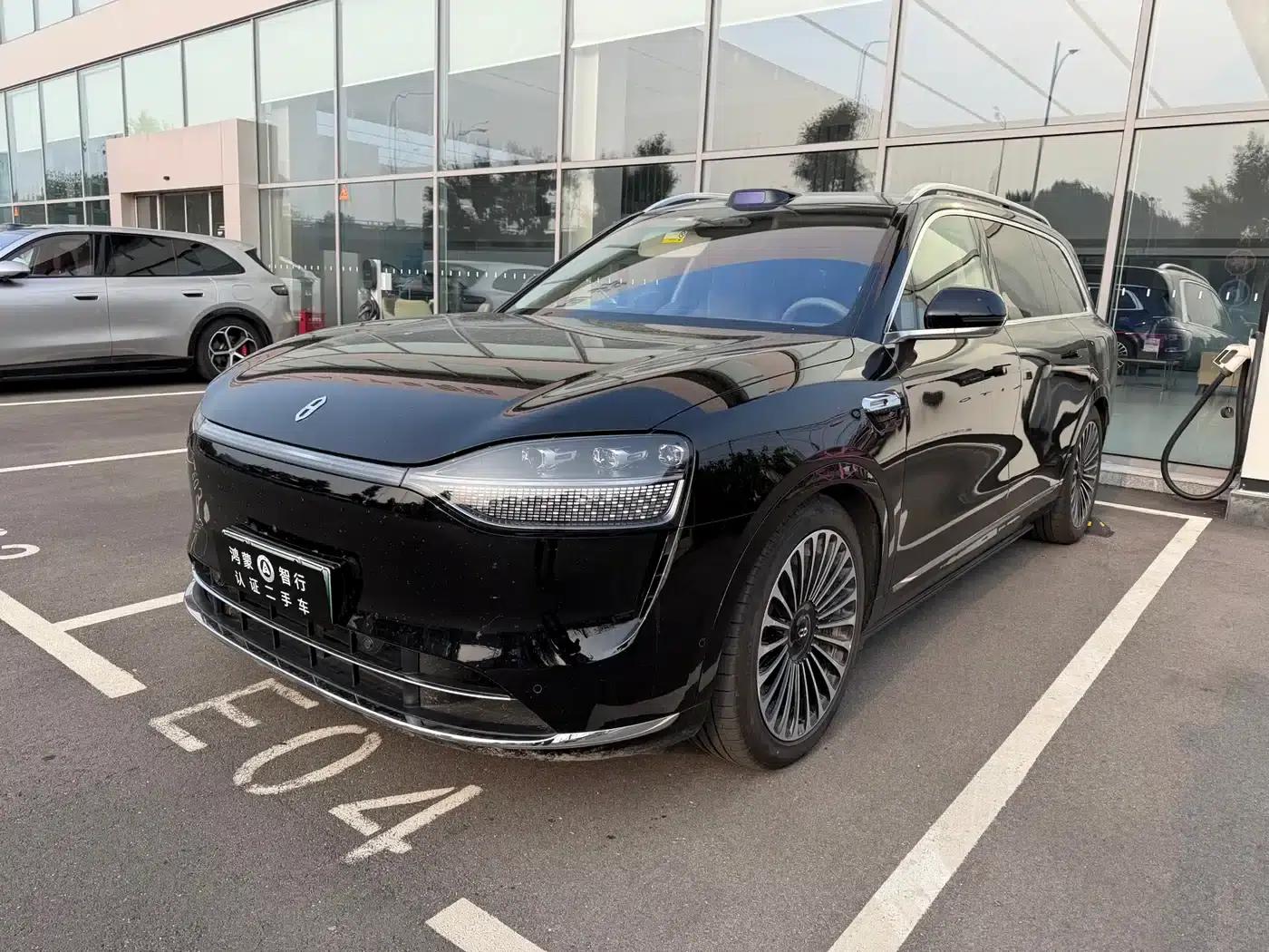 Wenjie M9 2025 Extended Range Ultra Edition 52kWh 5-Seat Version (192-line LiDAR) — миниатюра 1
