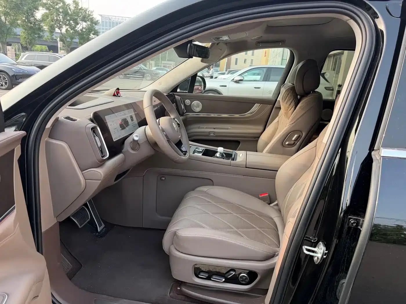 Wenjie M9 2025 Extended Range Ultra Edition 52kWh 5-Seat Version (192-line LiDAR) — миниатюра 6