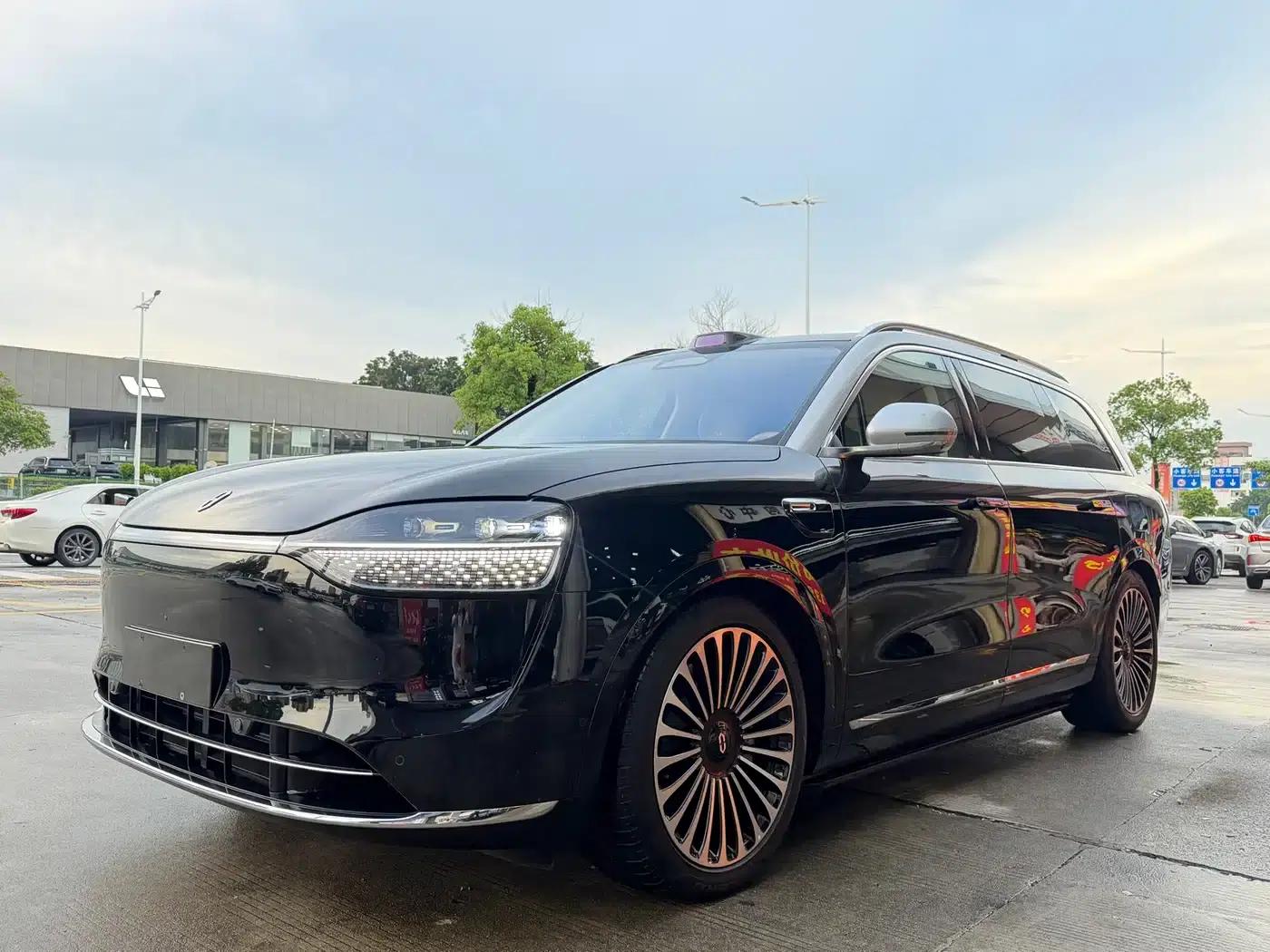 Wenjie M9 2025 Ultra Extended Range Edition 52kWh 6-Seat Version (192-line LiDAR) — миниатюра 1