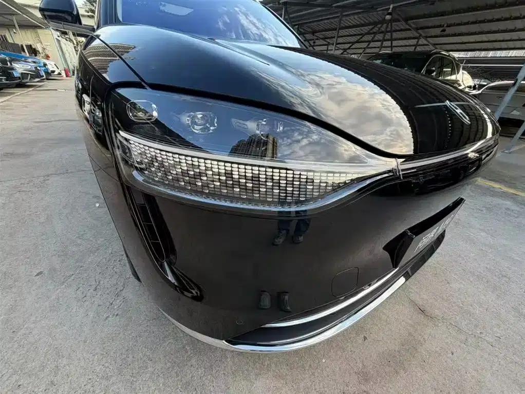 Wenjie M9 2025 Extended Range Max Edition 52kWh 5-Seat Version (896-line LiDAR) — миниатюра 20