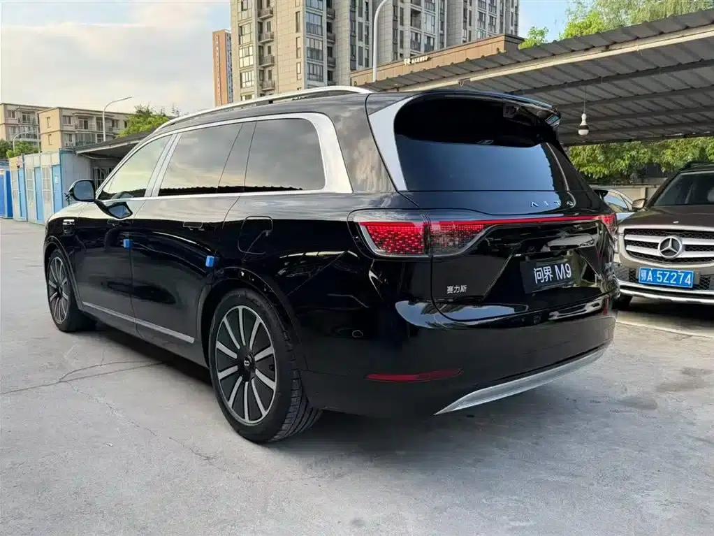 Wenjie M9 2025 Extended Range Max Edition 52kWh 5-Seat Version (896-line LiDAR) — миниатюра 7