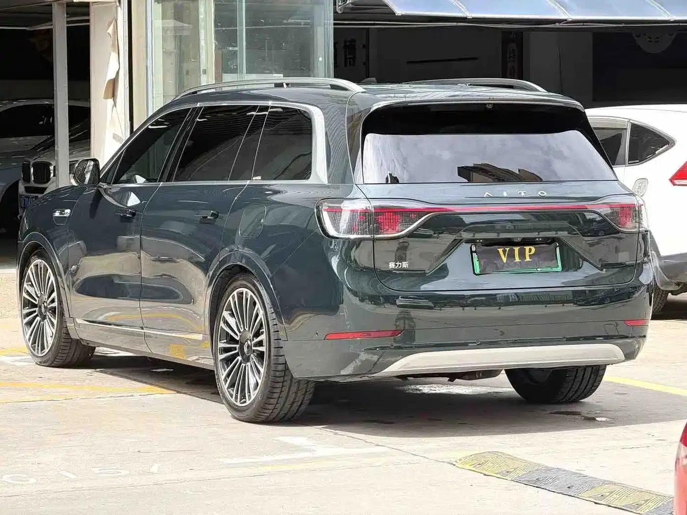 Wenjie M9 2024 Range Extended Ultra Edition 42kWh 6-Seater — миниатюра 9