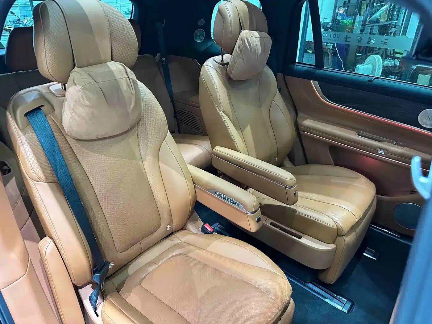 Wenjie M9 2025 Ultra Extended Range Edition 52kWh 6-Seat Version (192-line LiDAR) — миниатюра 16