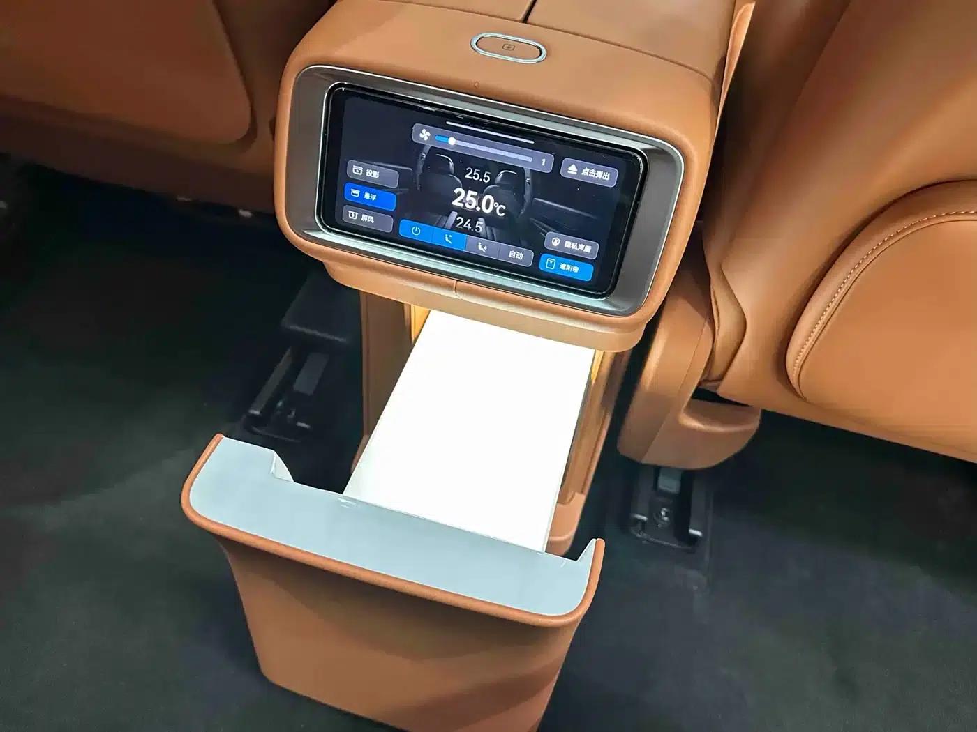 Wenjie M9 2025 Ultra Extended Range Edition 52kWh 6-Seat Version (192-line LiDAR) — миниатюра 28