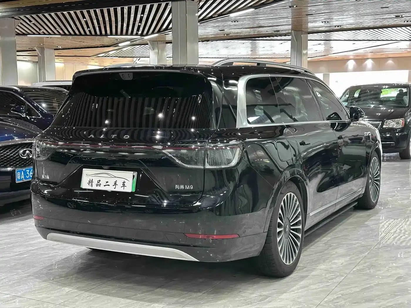 Wenjie M9 2025 Ultra Extended Range Edition 52kWh 6-Seat Version (192-line LiDAR) — миниатюра 4
