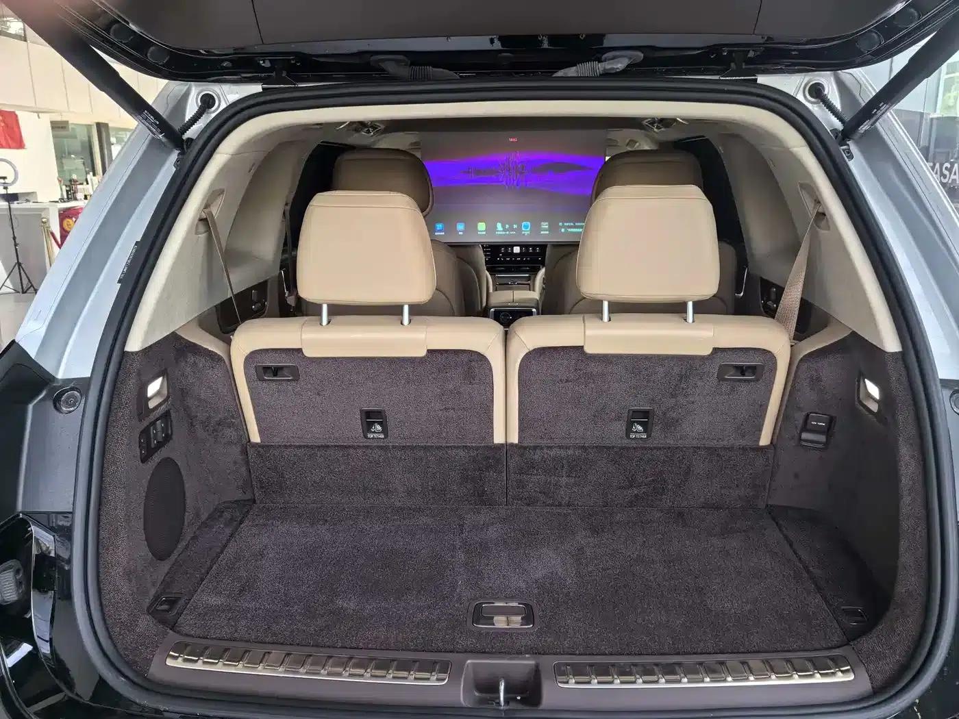 Wenjie M9 2025 Ultra Extended Range Edition (52kWh, 6-seater, 192-line LiDAR) — миниатюра 11