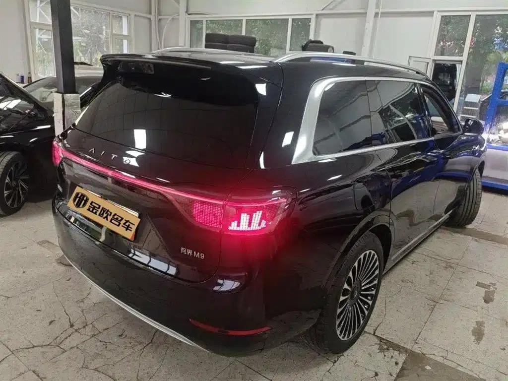 Wenjie M9 2025 Ultra Extended Range Edition 52kWh 6-Seat Version (192-line LiDAR) — миниатюра 4