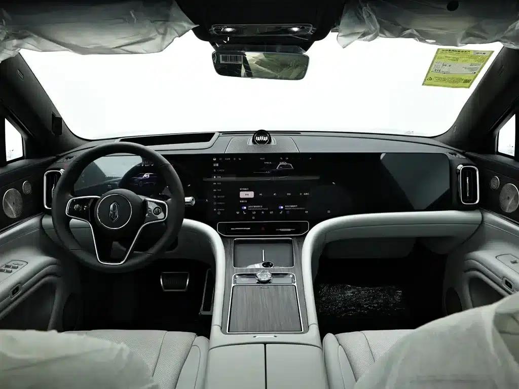 Wenjie M9 2024 Range Extended Ultra Edition 52kWh 5-Seater — миниатюра 14