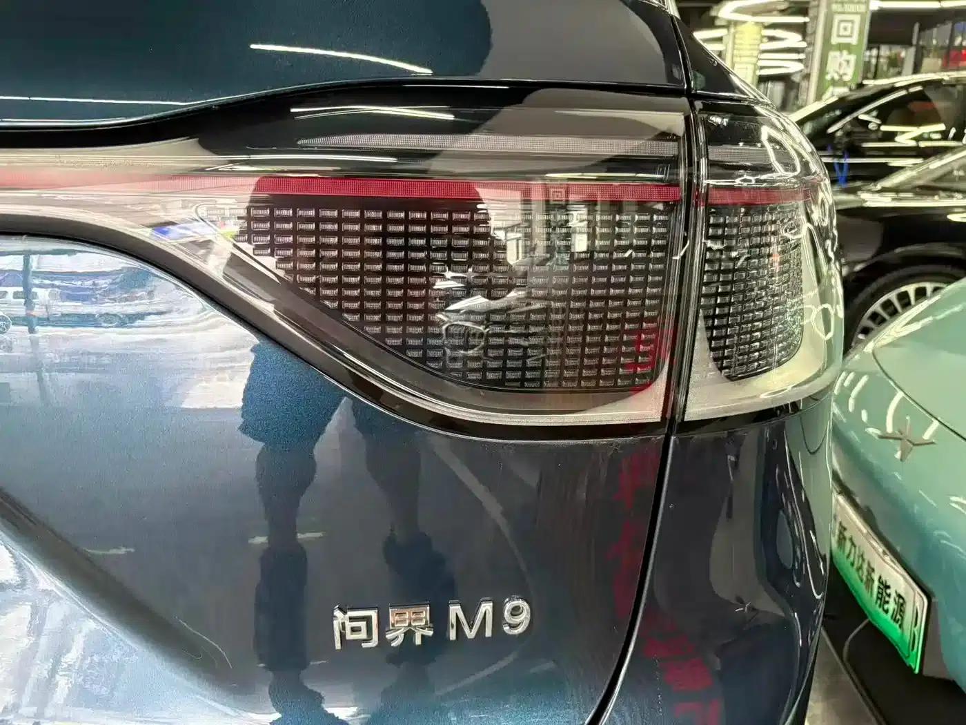 Wenjie M9 2025 Ultra Extended Range Edition 52kWh 6-Seat Version (192-line LiDAR) — миниатюра 20