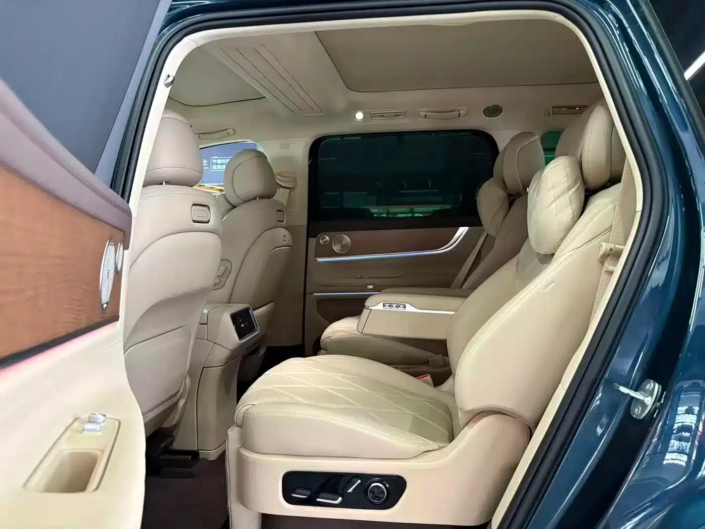 Wenjie M9 2025 Ultra Extended Range Edition 52kWh 6-Seat Version (192-line LiDAR) — миниатюра 10