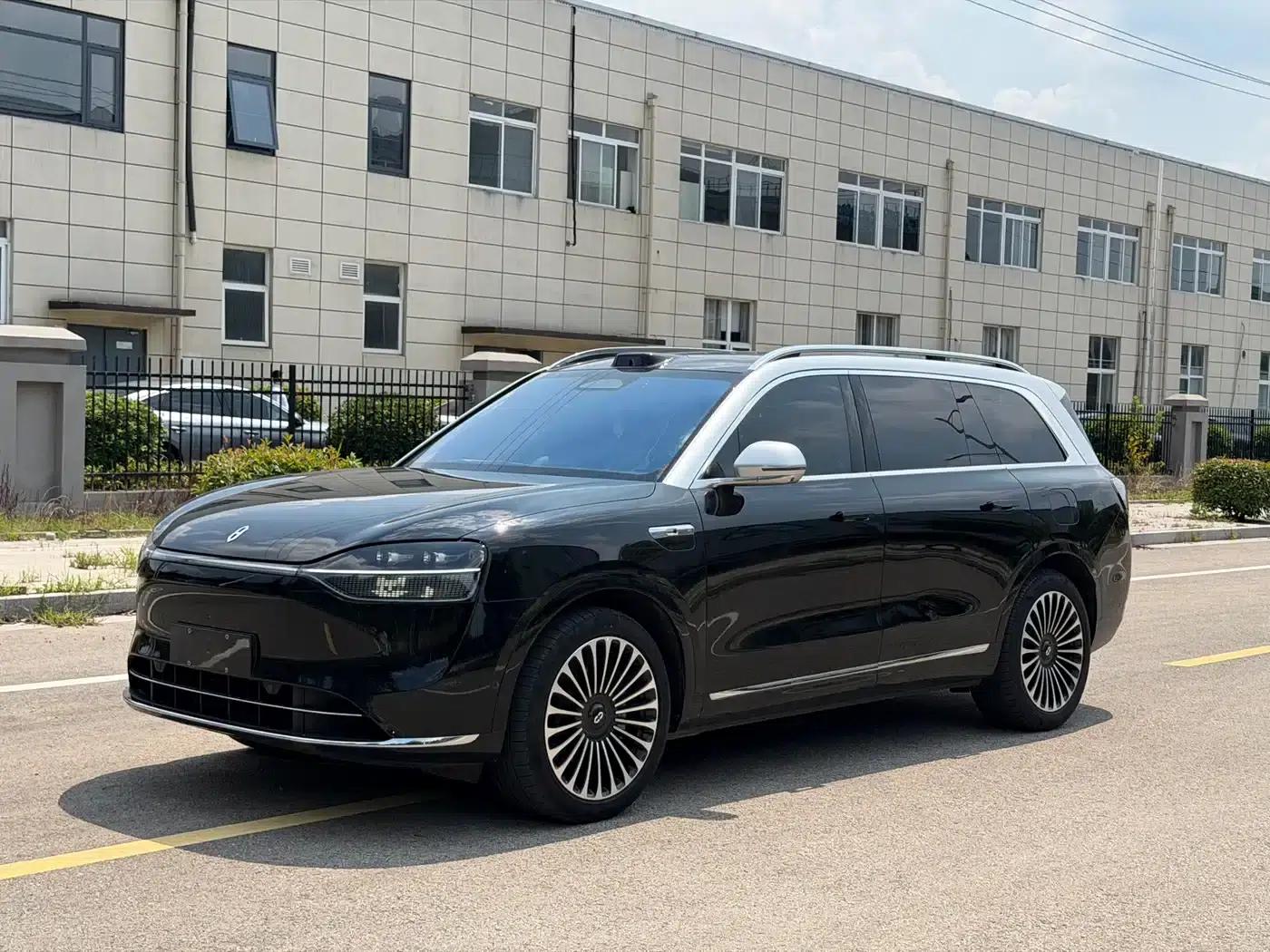 Wenjie M9 2024 Range Extended Max Edition 52kWh 6-Seater — миниатюра 1