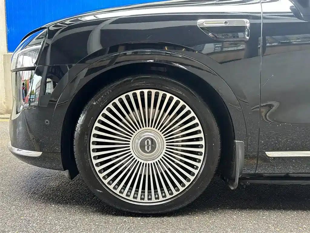 Wenjie M9 2025 Ultra Extended Range Edition (52kWh, 5-seater, 192-line LiDAR) — миниатюра 6