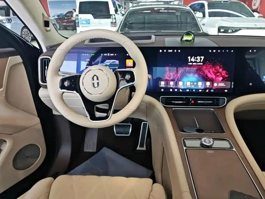 Wenjie M9 2025 Ultra Extended Range Edition 52kWh 6-Seat Version (192-line LiDAR) — миниатюра 11