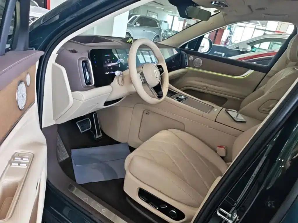 Wenjie M9 2025 Ultra Extended Range Edition 52kWh 6-Seat Version (192-line LiDAR) — миниатюра 16