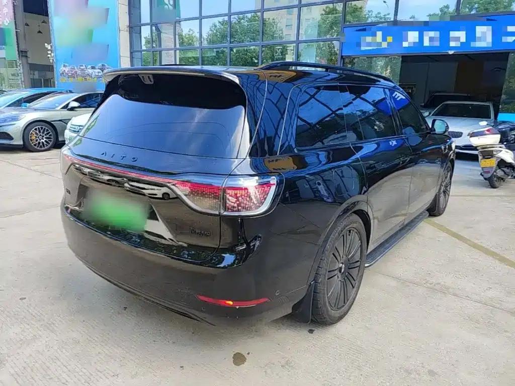 Wenjie M9 2025 Ultra Extended Range Edition (52kWh, 5-seater, 192-line LiDAR) — миниатюра 7