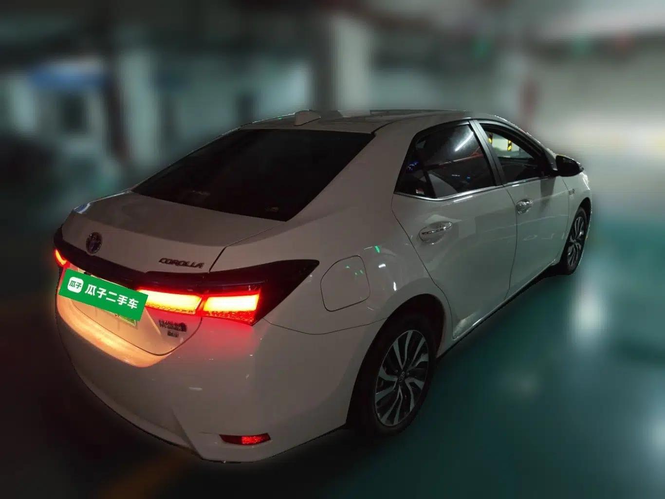 Toyota Corolla Hybrid E+ 2020 1.8L E-CVT Comfort Edition — миниатюра 6
