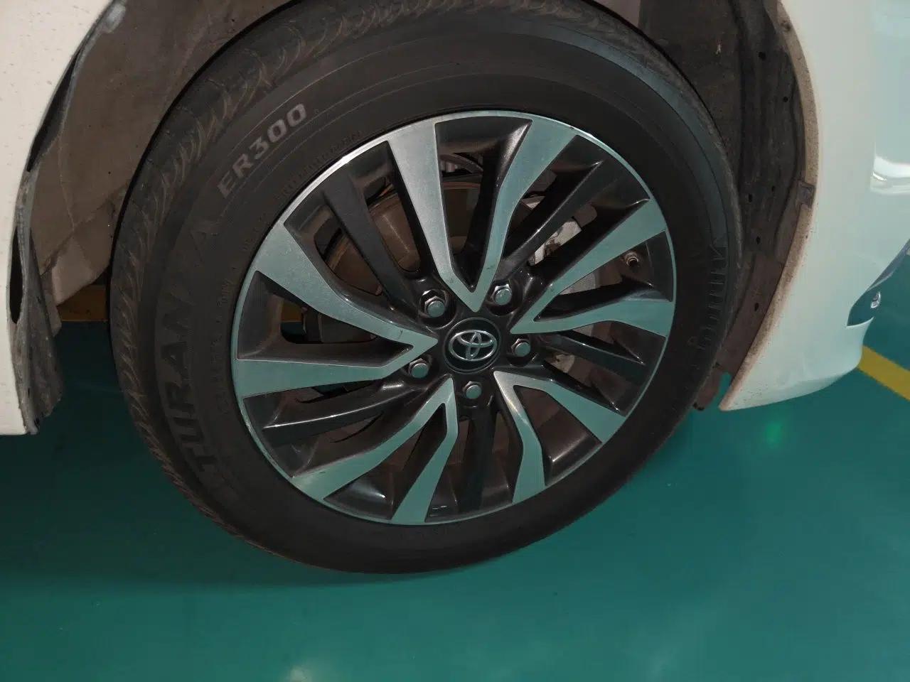 Toyota Corolla Hybrid E+ 2020 1.8L E-CVT Comfort Edition — миниатюра 8