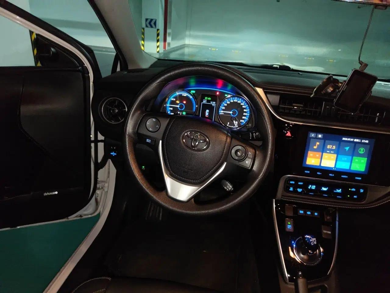 Toyota Corolla Hybrid E+ 2020 1.8L E-CVT Comfort Edition — миниатюра 10