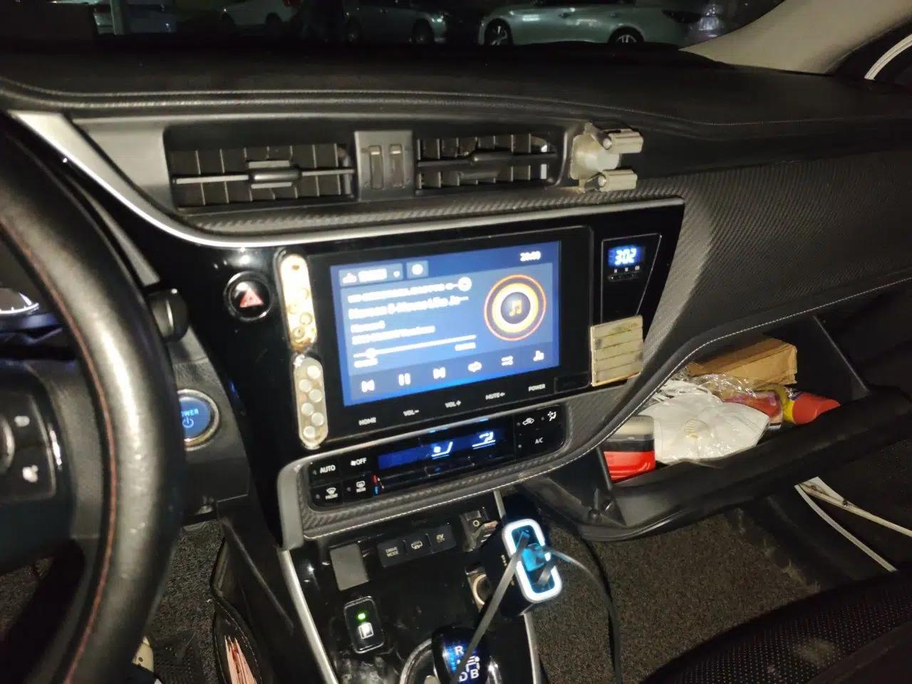Toyota Levin Hybrid E+ 2019 1.8L GS E-CVT Elite Model with Sunroof — миниатюра 13