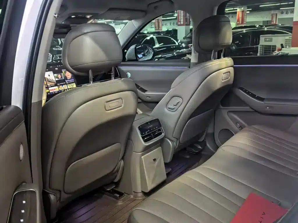 Wenjie M7 2026 Extended Range Max 4WD 5-Seater (192-line LiDAR) — миниатюра 6