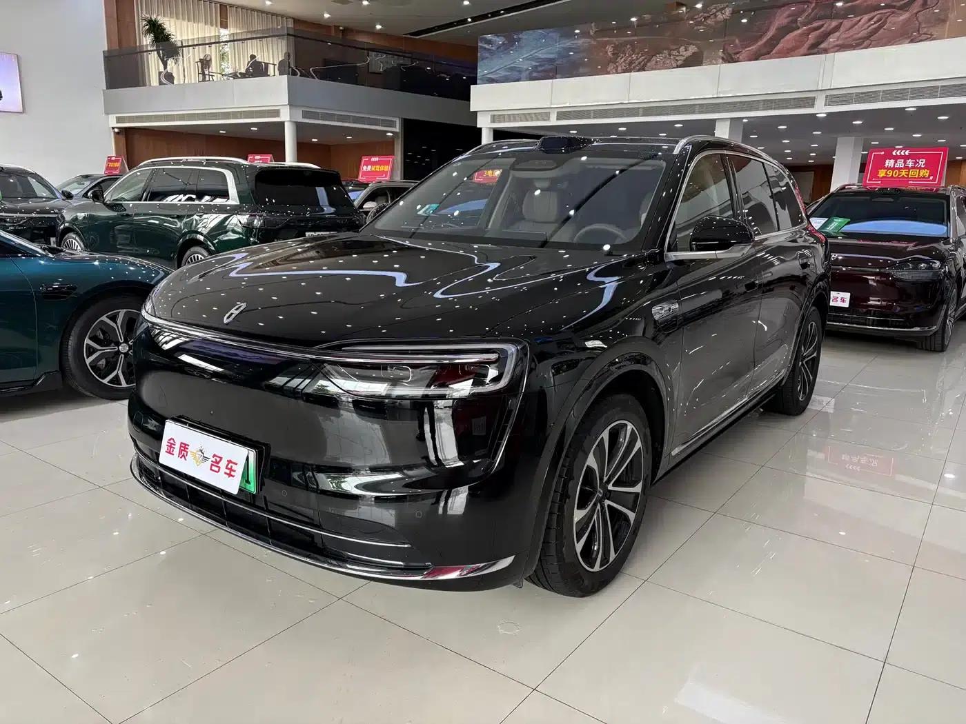 Wenjie M7 2026 Extended Range Ultra 4WD 6-Seater (192-line LiDAR) — миниатюра 1